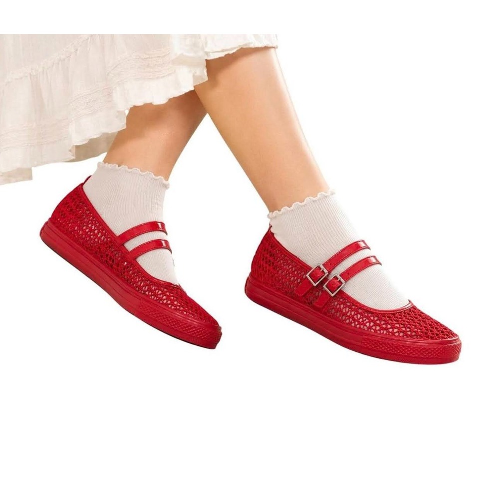 Womens Size 7.5 Converse Mary Jane Shoes Chuck Taylor All Star Dainty Knit Red